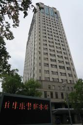 <p>　兵庫県警察本部＝神戸市</p>