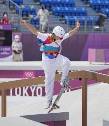<p>　東京五輪のスケートボード女子ストリート予選で演技（えんぎ）する西矢椛さん＝７月、有明アーバンスポーツパーク</p>