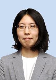 <p>　里見香奈女流王将</p>