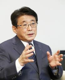 <p>　インタビューに答えるＡＮＡホールディングスの片野坂真哉社長</p>