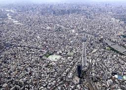 <p>　東京スカイツリーと都内の町並み</p>