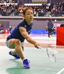 　女子シングルス　１回戦で快勝した奥原希望＝武蔵野の森総合スポーツプラザ