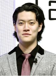 　霜降り明星の粗品さん