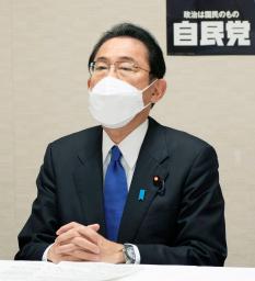 　自民党役員会に臨む岸田首相＝５日午前、東京・永田町の党本部