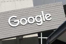 　グーグルの看板＝２０１９年、米カリフォルニア州（ＡＰ＝共同）