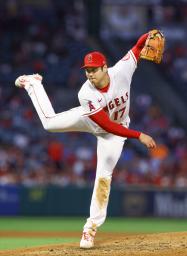 　アストロズ戦に先発登板し、１２三振を奪うなど６回４安打１失点で自己最多に並ぶ９勝目を挙げたエンゼルス・大谷＝アナハイム（共同）