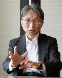 　インタビューに応じる日本政策投資銀行の地下誠二社長