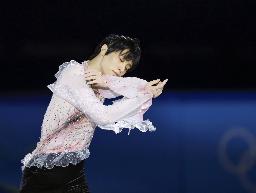 　北京冬季五輪のエキシビションで演技する羽生結弦さん＝２月