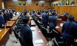 　入管難民法改正案を賛成多数で可決した衆院法務委＝２８日午後