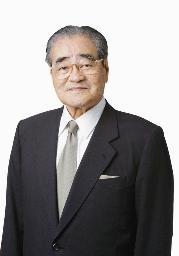 　旭日大綬章受章が決まった元ジャスコ社長の岡田卓也さん（イオン提供）