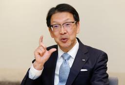 　インタビューに応じるＪＥＲＡの奥田久栄社長