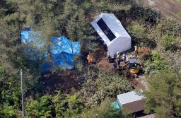 　秋田市内の捜索現場＝９日午前（共同通信社ヘリから）