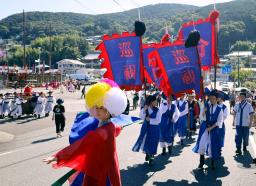 　長崎県対馬市で開かれた日韓交流イベント「朝鮮通信使行列」＝６日午後