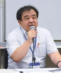 　記者会見する指宿昭一弁護士＝７日午後、東京都千代田区