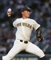 　愛工大名電戦で１失点完投の徳島商・森煌＝甲子園