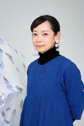 　「第４３回中原悌二郎賞」を受賞した中谷ミチコさん（若林勇人撮影、アートフロントギャラリー提供）