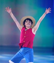 　「ワンピース」のアイスショーのリハーサルで演技するルフィ役の宇野昌磨＝コーセー新横浜スケートセンター（（Ｃ）尾田栄一郎／集英社・フジテレビ・東映アニメーション「ワンピース・オン・アイス」製作委員会）