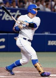 　９回中日１死満塁、代打宇佐見が右翼線にサヨナラ打を放つ＝バンテリンドーム