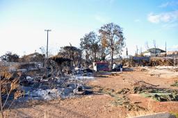 　１７日、米ハワイ・マウイ島で起きた山火事で被害の大きかった島西部ラハイナ（共同）