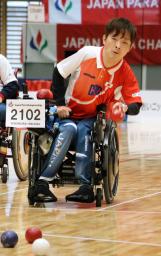 　ボッチャの男子脳性まひＢＣ２で優勝した杉村英孝＝駒沢屋内球技場