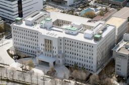 　大阪府庁＝２０１７年、大阪市中央区