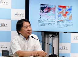 　気象庁の異常気象分析検討会の会合後、記者会見する中村尚会長＝２８日午後