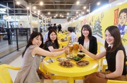　ＪＲ名古屋駅の線路上のスペースにオープンする居酒屋「世界の山ちゃん」＝３０日午後、名古屋市