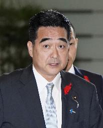 　坂井学国家公安委員長