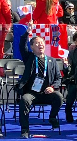 <p>　ミラノ・コルティナ冬季パラリンピックを視察したスポーツ庁の河合長官＝７日、コルティナダンペッツォ（共同）</p>