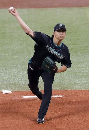 <p>　４回無失点だった日本ハム先発の達＝エスコンフィールド</p>