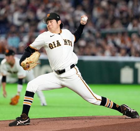 <p>　楽天とのオープン戦に先発した巨人・竹丸＝東京ドーム</p>