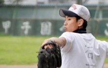 サイレントＫを追って　難聴の右腕、集大成の夏へ　千葉県立四街道高校３年・石井功太郎選手（１７）　【白球に魅せられて　’１４高校野球千葉大会】（４）