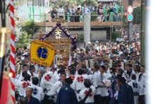 神社が親戚、勇壮も紳士的　不思議さ魅力「七年祭り」　船橋　【回顧　２０１５年　取材メモから】