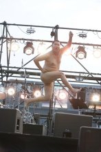 マリンを“娯楽の聖地”に　花火＆お笑いライブ盛況　千葉市＜中＞　【回顧２０１５年　取材メモから】