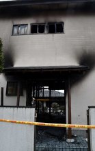 焼け跡から２遺体　流山で住宅火災