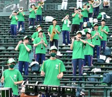 「どんどん勝ち進んで」　迫力演奏でナイン後押し　専大松戸、吹奏楽部も晴れ舞台　第１０３回全国高校野球