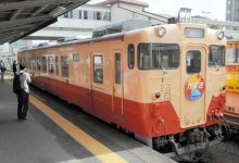 【動画あり】「キハ４０」小湊鉄道カラーに　ＪＲから導入後、塗り替え登場　定期運行前に体験ツアー　市原