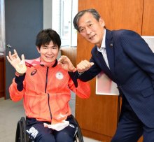 羽賀選手　松戸市へ「銅」報告　車いすラグビー　「パリ出場目指す」