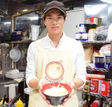 学食開業、夢への一歩　学生ベンチャー食堂で飲食店経営　千葉商科大２年・芹沢孟さん（１９）　【ひと模様】