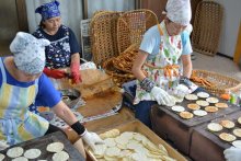 今も愛される伝統の味　素朴で懐かしい手焼き　木下せんべい（印西）　【ふさの国探宝】２０１９年１１月１８日　