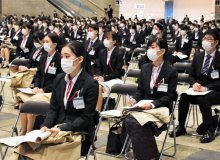 千葉大病院、イオン、県庁…新年度、県内各地で入社式　自覚と責任胸に第一歩　コロナ下３年目、対面開催も