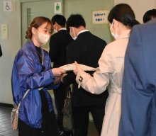 紙製ファイルで脱プラ意識を　千葉大環境学生委員会　新入生へ啓発グッズ　【ＳＤＧｓちば】