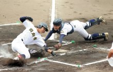 国府台、延長制す　市船橋、坂本２安打完封　第１０４回全国高校野球　千葉大会　第４日