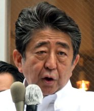 【速報】安倍元首相、銃撃され死亡　参院選の街頭演説中　元海上自衛官を逮捕　奈良