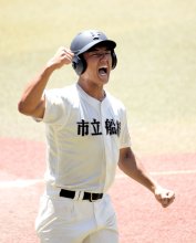 主砲は元ダンス少年？　通算３０発捕手の片野　【市船　２０２２甲子園】