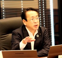 最重要課題は「価格転嫁」　広告事業参入も検討　インタビュー　千葉銀・米本努頭取