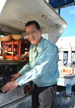 市職員から漁協組合長に　船橋の水産現場一筋３９年　山崎則之さん（５７）　【ひと模様】