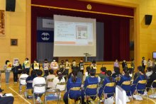 「安全校」へ気持ち新た　死傷事故受け八街・朝陽小で学習発表　通学路点検　注意喚起のピクトグラム