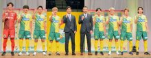 ジェフ千葉・小林監督、昇格へ「一体感」　今季の新体制発表、１０人加え悲願達成狙う