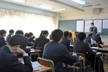 千葉県内公立高校入試始まる　受験生３万５５１５人、合格へ”１５の試練”　「すべてを出し尽くす」